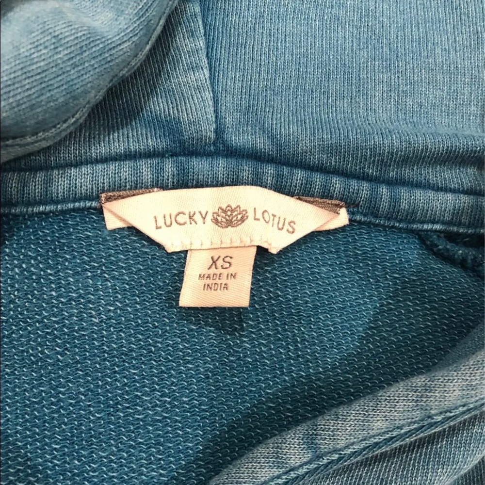 Sweatshirt - Picture 2 of 2